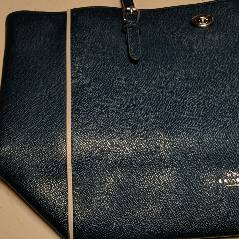 Coach tote - Picture 3 of 8